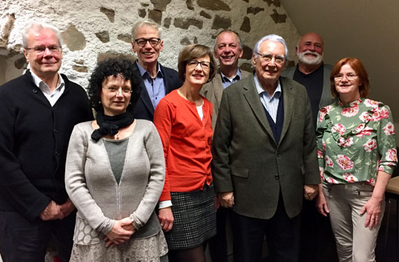 Der neue Vorstand v.l.n.r.: Dieter Brandt, Carole Tursini-Selbach, Gerhard Neumann, Marianne Lechner, Uli Czerwanski, Marcel Adam, Günter von Waechter und Christa Graf. Auf dem Foto fehlen Dr. Gabriele Allard-Rudloff und Gudrun Zoll. Der neue Vorstand v.l.n.r.: Dieter Brandt, Carole Tursini-Selbach, Gerhard Neumann, Marianne Lechner, Uli Czerwanski, Marcel Adam, Günter von Waechter und Christa Graf. Auf dem Foto fehlen Dr. Gabriele Allard-Rudloff und Gudrun Zoll.