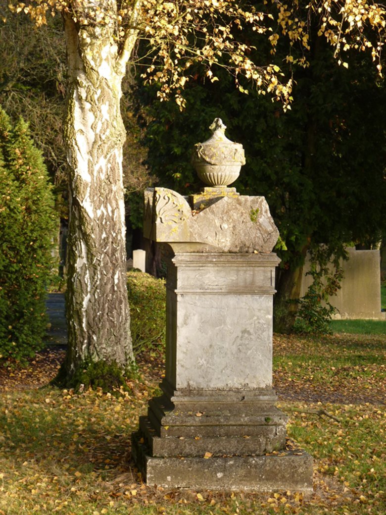 Grabmahl der Fam. Von Esch von 1910