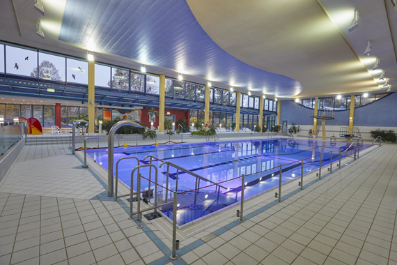 Am 5. September beginnt im Mons-Tabor-Bad die Herbstsaison. Der neue Badezeitenplan für die Schwimmhalle ist im Internet unter www.mons-tabor-bad.de und neben der Eingangstür zum Bad zu finden. (Bild: VG Montabaur / Olaf Nitz)