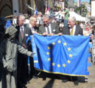 europafahne-tn.jpg