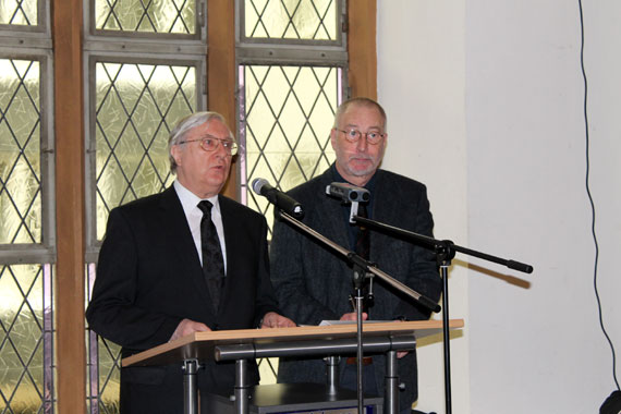 Der Heimatforscher Dr. Hermann Josef Roth (l.) referierte über die Geschichte des Judentums im Westerwald.