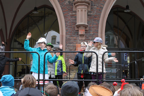 „Hausaufgaben aufschieben“ lautete das Motto der Mädchen und Jungen der 4. Klasse.