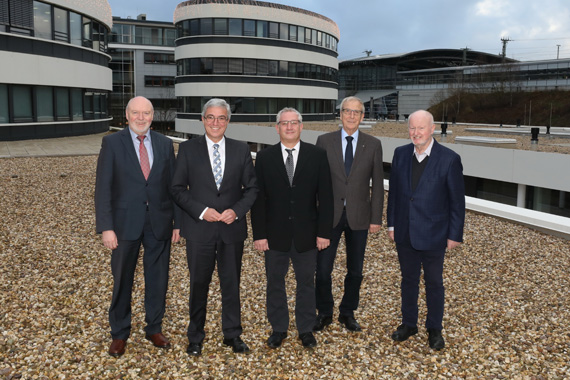 Die Gesichter zur Erfolgsgeschichte der städtebaulichen Entwicklungsmaßnahme „ICE-Bahnhof Montabaur“: (v.l.) Bürgermeister Edmund Schaaf, Innenminister Roger Lewentz, Investor Rainer Dommermuth von der Immobilienfirma S.K.E.T, Stadtbürgermeister a.D. Klaus Mies und Bürgermeister a.D. Dr. Paul Possel-Dölken (Bild: Olaf Nitz)