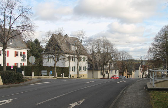 Voraussichtlich im Mai rollen an der Kreuzung Elgendorfer Straße / Fürstenweg die Bagger an. Dann soll hier für rund 1,2 Mio. Euro ein Verkehrskreisel gebaut werden.