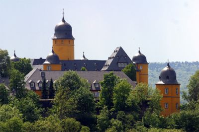 Schloss-Montabaur-ganz-quel.jpg